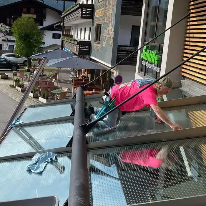 Reinigung großer Glasflächen in Reit im Winkl